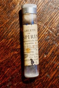 Vintage rare glass for 5 grains Aspirin Tablets, Boots Notthingham, 1917