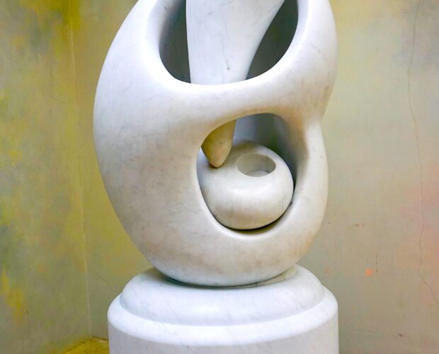 Henry Moore, gli Helmets della Super Mater in mostra a Londra