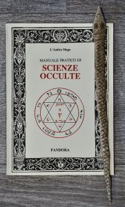 Manuale pratico di scienze occulte, Pandora, 1995