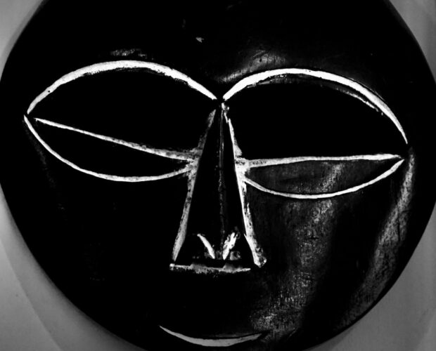 Maschera, sé, Pirandello, Veneziani