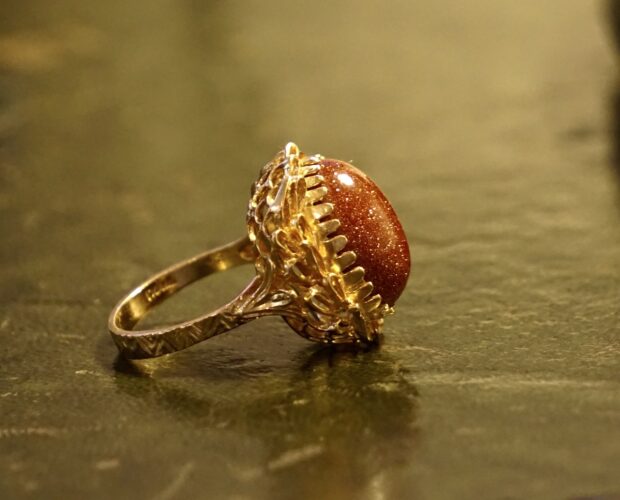 Goldstone, avventurina pietra stellare